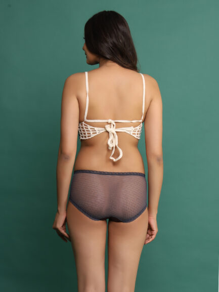New Women KNOT STYLE NON WIRED LIGHT PADDED Bra & Panty Set - Image 4